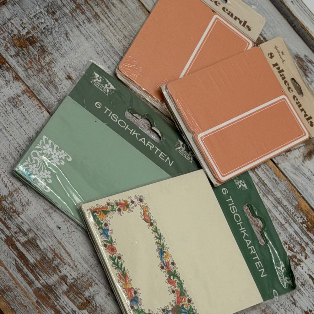 Vintage Hallmark Heico Place Cards Lot of 28 Floral Folk Art Tischkarten Retro
